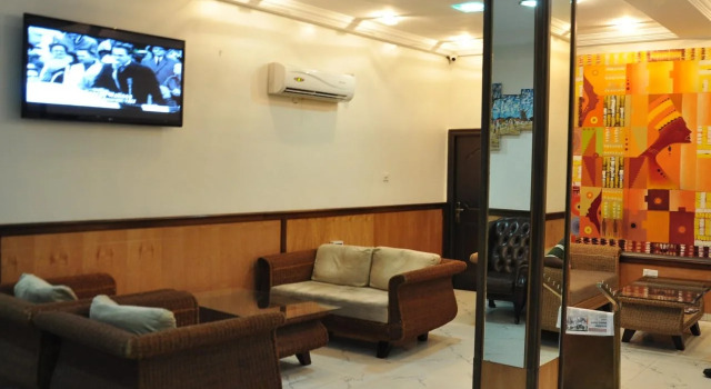 Airport West Hotel