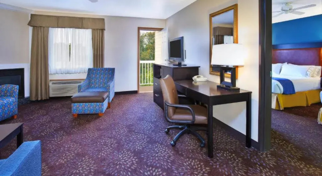 Люкс Holiday Inn Express Mackinaw City by IHG