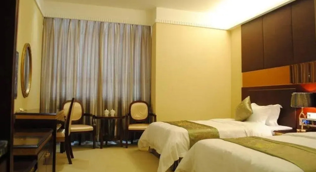 Dongxing Hotel - Guangzhou, Забронировать Отель Бизнес-отели Guangzhou Area, 4* 5*