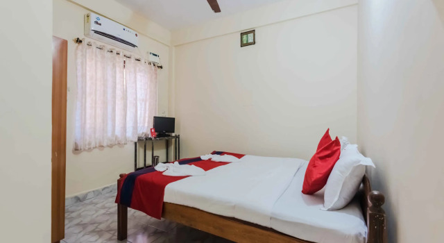 OYO 7288 Traveller Guest House, Prenota Affittacamere Baga 
