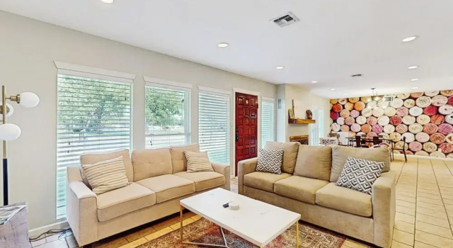 Коттедж Wine Country Retreat w/ Yard: 1 Mi to Main Street