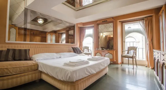 Chic House, Забронировать Отель Болонья провинция Болонья, рядом с Башня Гарисенда