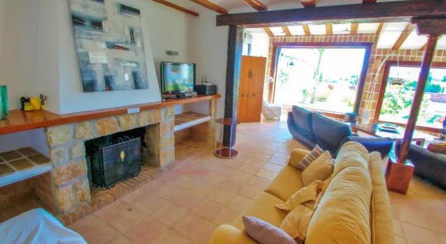 Finca La Coma - modern, well-equipped villa with private pool in Benissa