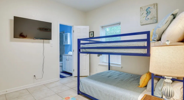 Steps to Beach: Oceanside Townhome w/ Heated Pool