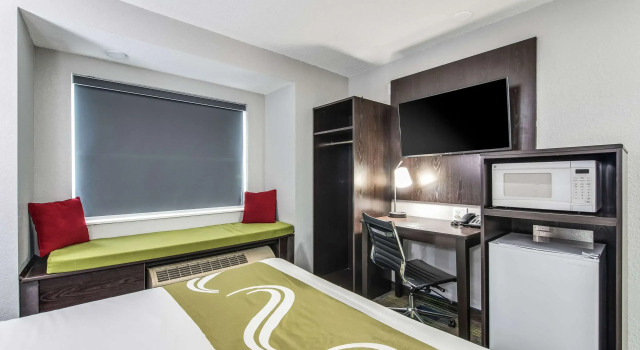 Двухместный номер Standard Quality Inn Owatonna near Medical Center