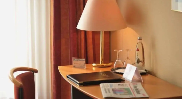 Номер Standard COURT HOTEL