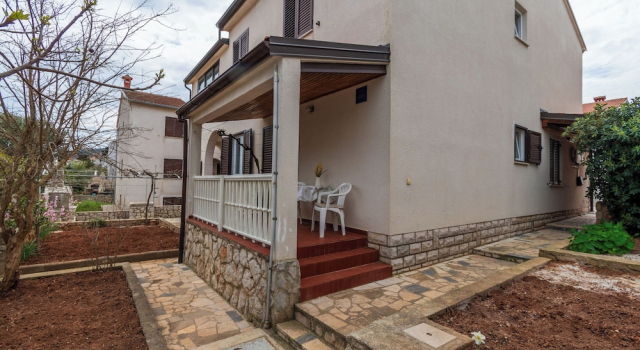 Apartments Tonia, Забронировать Апартаменты/квартира Отели Мали-Лошиня с парковкой, рядом с Mali Losinj Ferry Port, Парковка