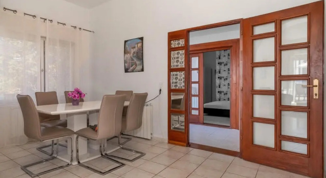 Nice Apartment in Novi Vinodolski With Wifi and 2 Bedrooms