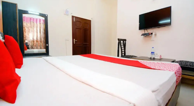 OYO 40160 Hotel  Aaa