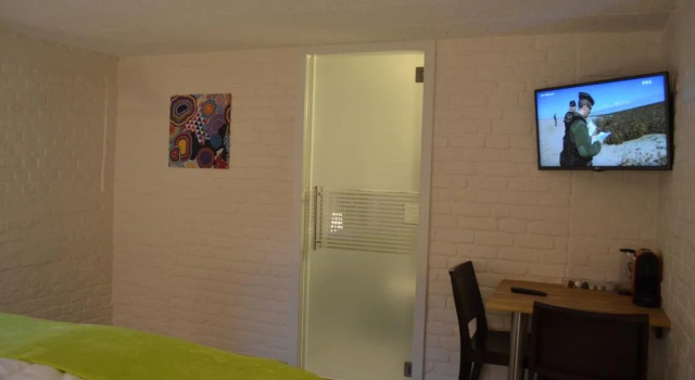 Les Chambres d'Elza, Book Hotel Mouscron Hainaut