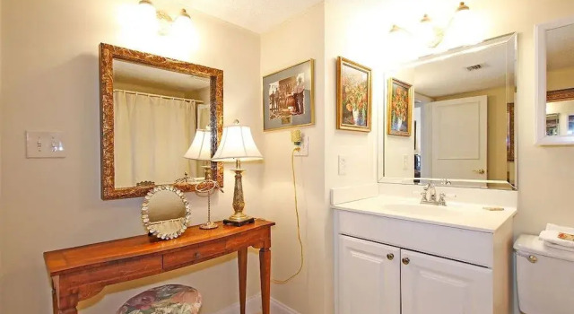 Shoreline 1106 Condo by RedAwning, Varaa Hotelli Hotellit Emerald Coast uima-altaalla, Uima-allas