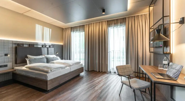 Двухместный номер Deluxe FreshSuites & Bar