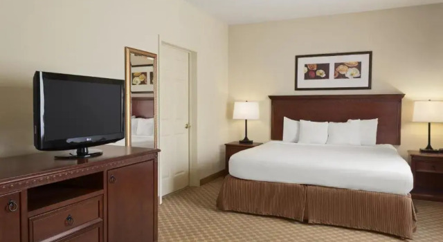 Двухместный люкс Country Inn & Suites by Radisson, Saraland, AL