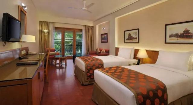 Двухместный номер Standard с видом на бассейн DoubleTree by Hilton Hotel Goa - Arpora - Baga