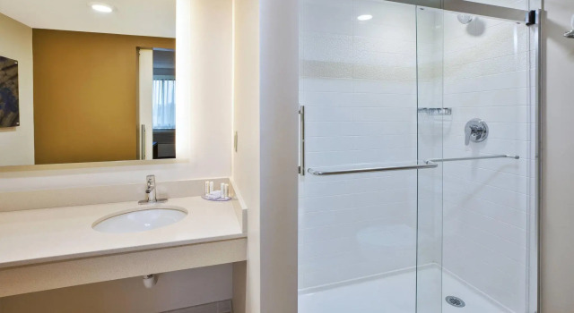 Двухместный номер Standard Fairfield by Marriott Inn & Suites Herndon Reston