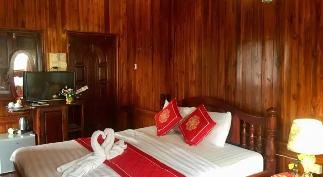 Soutikone Place House 2
