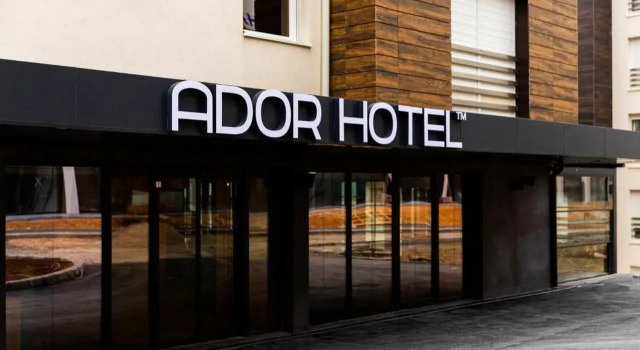 Ador Hotel