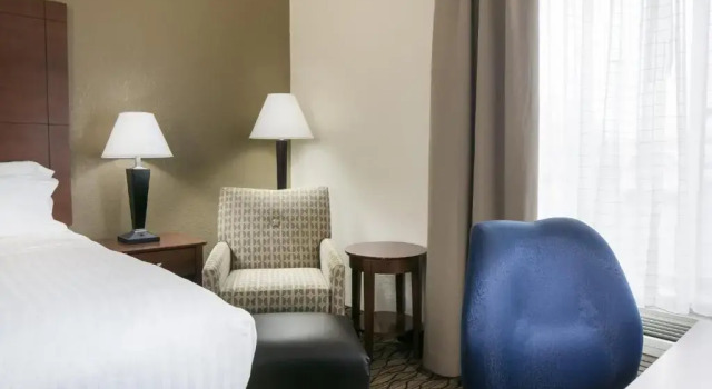 Номер Standard Holiday Inn Express & Suites Clinton by IHG