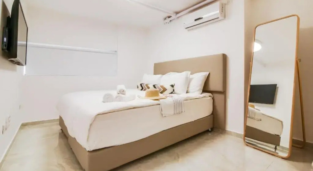 Апартаменты Цокольный этаж с 4 комнатами Carmel Market Apartments by Master