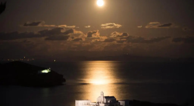 Villa Celestina, Great for Privacy and Seclusion, Book Villa Platis Gialos South Aegean