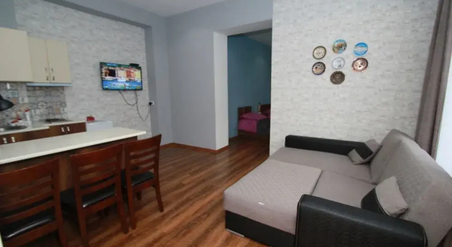 Rose Apartment in Tbilisi, Забронировать Апартаменты/квартира Отели в центре Веры, в центре, Завтраки