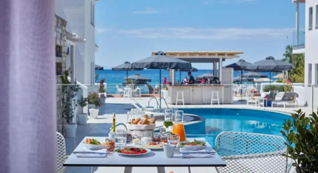 Run of House Icon Suites by the sea