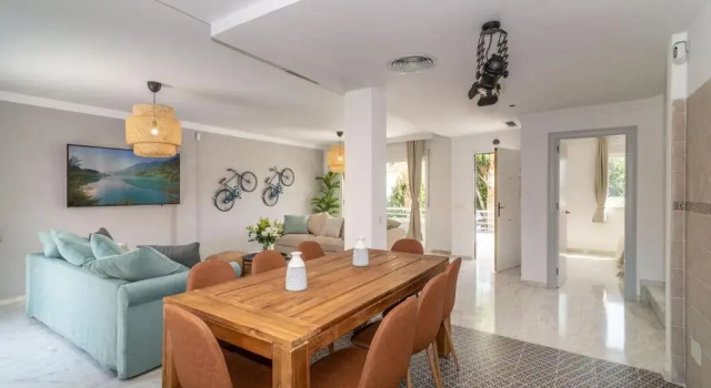 Sunny Camelia Villa Heated pool