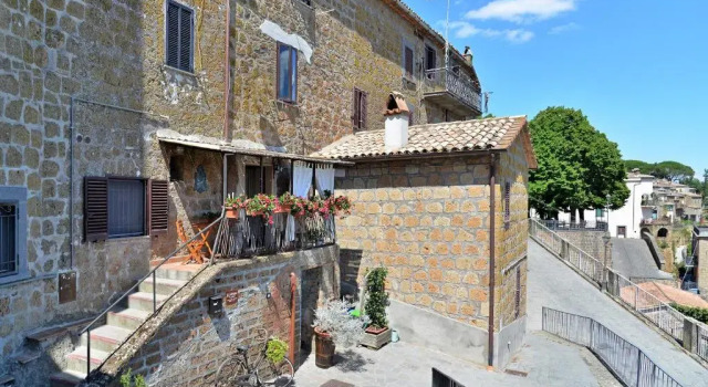 Le Calanque La Terrazza su Civita, Rezerwuj Hotel Lubriano Lacjum