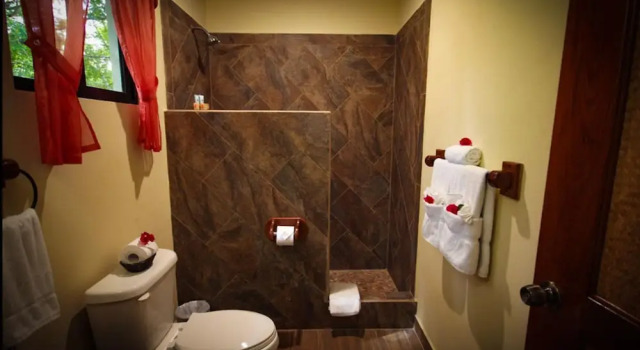 Номер Premier Cassia Hill Resort