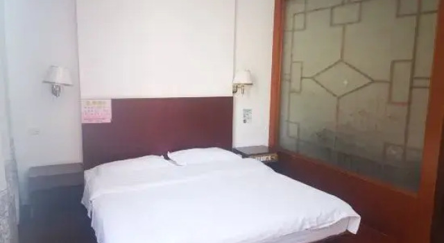 Люкс Deluxe Xing'an Hongfu Business Hotel