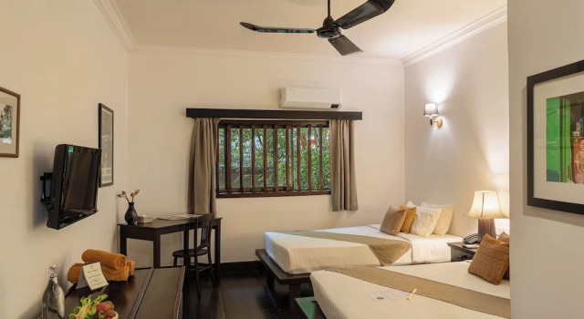 Трёхместный номер Deluxe с балконом и с красивым видом из окна Pavillon Indochine Boutique - Hotel