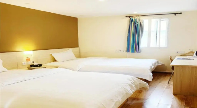 Двухместный номер Business 7 Days Inn Chongqing Shapingba Pedestrian Street High-speed Railway Station