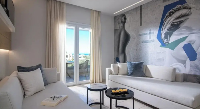 Люкс Executive с балконом Filia Luxury Suites