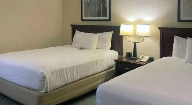 Четырёхместный люкс Prado Hotel by Choice Hotels