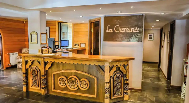 Hotel & Spa La Cheminée, Забронировать Курортный отель Отели Сан-Мартин-де-лос-Андес 4 звезды, рядом с Горнолыжный курорт San Martin de Los Andes, 4*