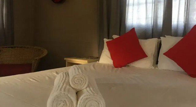 Ditlhapi Guest House, Buchen Sie Pension Shakawe Ngamiland West