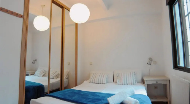 Apartamento en Almagro con cama Matrimonio SAG1E, Boek Appartement Chamberi Madrid, in de buurt van Edificio Grassy