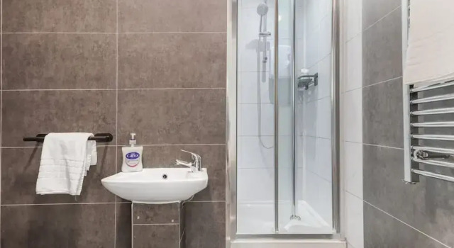 Коттедж Charming 2 Bed-ensuites Fast Wi-fi