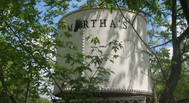Martha's Vineyard Bed & Breakfast, Забронировать Отель «постель и завтрак» Саут-Хейвен штат Мичиган