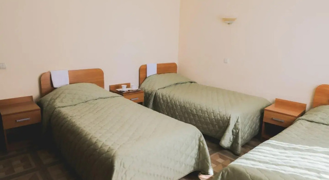 Кровать в общем номере Каскад