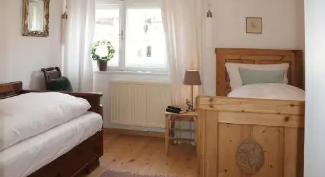 Opa Joe's Home, Rezerwuj Hotel Hotele w Tyrol z parkingiem, Parking