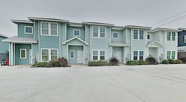 Brand-new Townhome W/ Pool - Steps To The Beach 4 Bedroom Condo