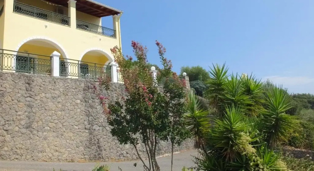Corfu Villa Kokkini with swimming pool, Забронировать Вилла  
