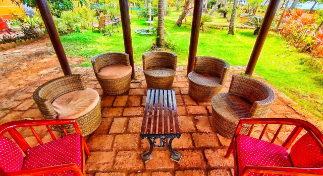 Paradise Lagoon, Rezervovat Hotel Malpe Bangalore