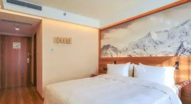 Yayuncun Hotel, Забронировать Отель Чаоян Пекин, рядом с Станция метро Olympic Sports Centre