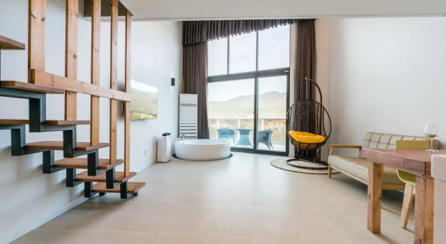 W Jiwoo Resort
