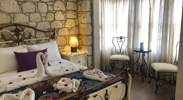 Reyhan Hanim Konaklari