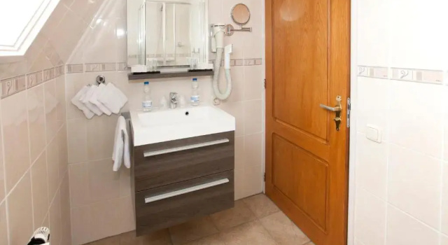 Четырёхместный номер Standard Hotel de Gulden Leeuw