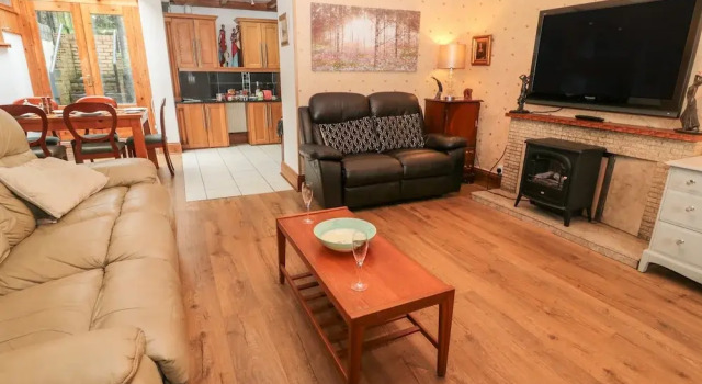 Tenter Cottage, Забронировать Дом для отпуска Отели Шотландских границ с парковкой, Парковка