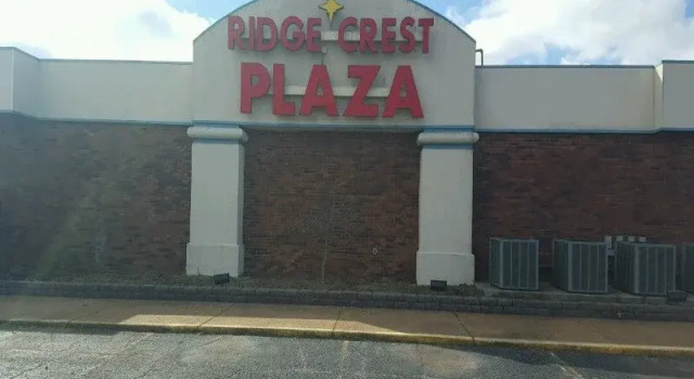 Ridge Crest Plaza Inn And Suites, Boek Hotel Hotels in Missouri met zwembad, Zwembad